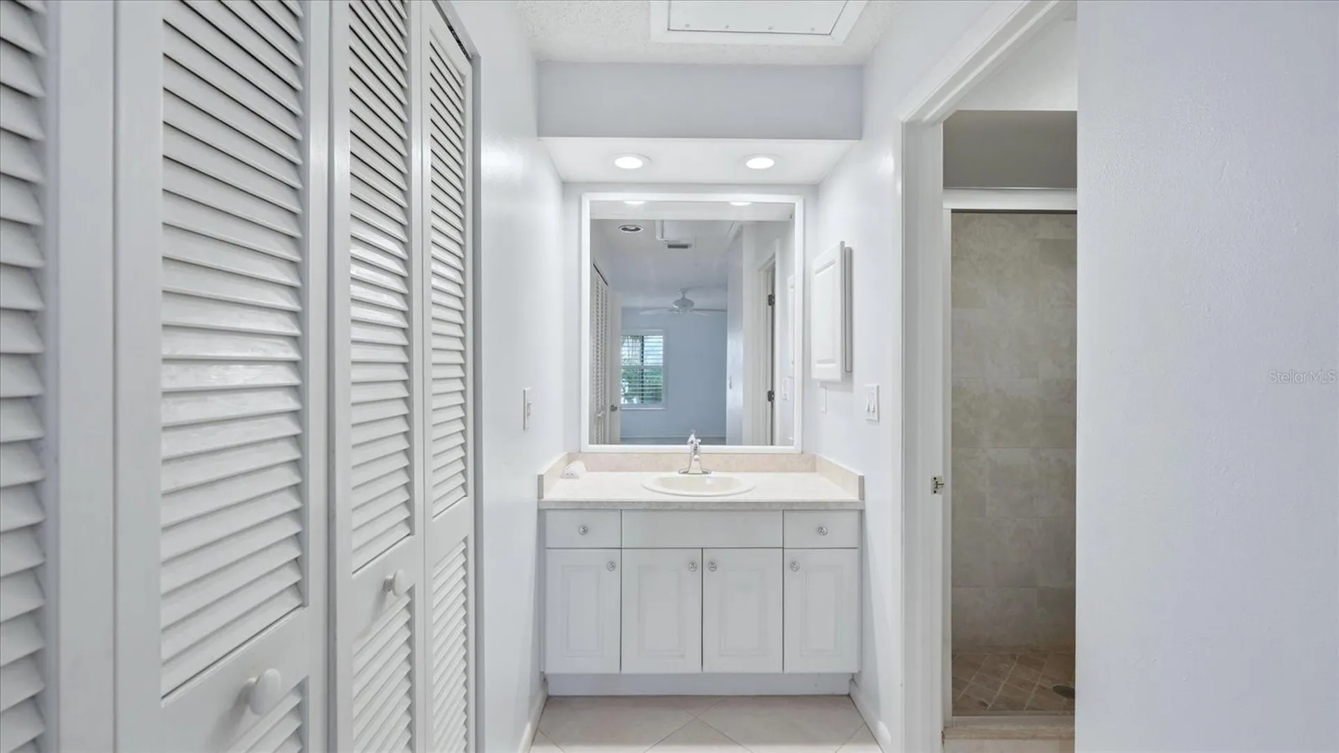 5350 Myrtle Sarasota FL 34235