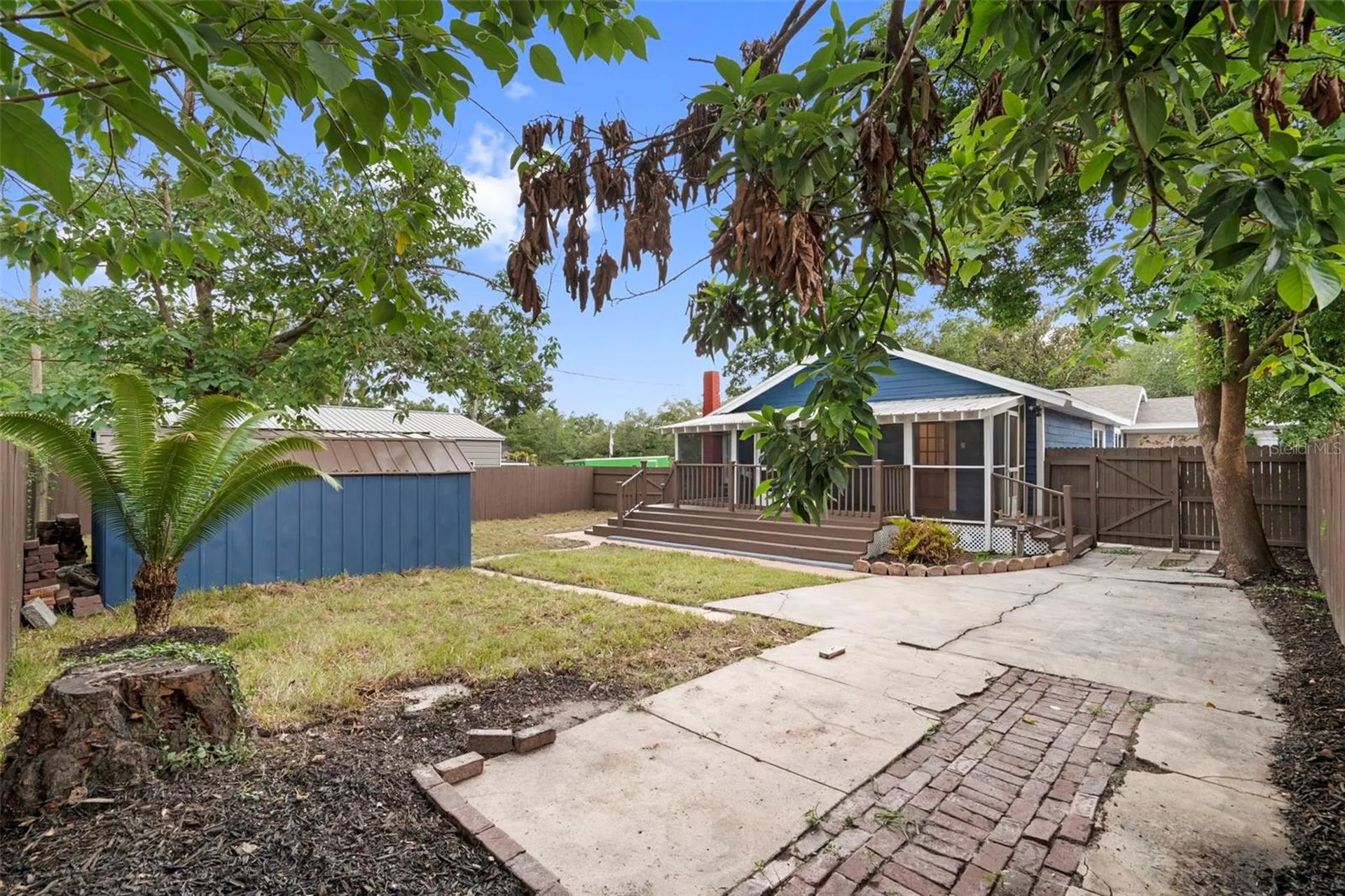 6005 N Orange Blossom Avenue Tampa FL 33604