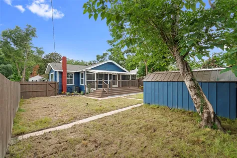 6005 N Orange Blossom Avenue Tampa FL 33604