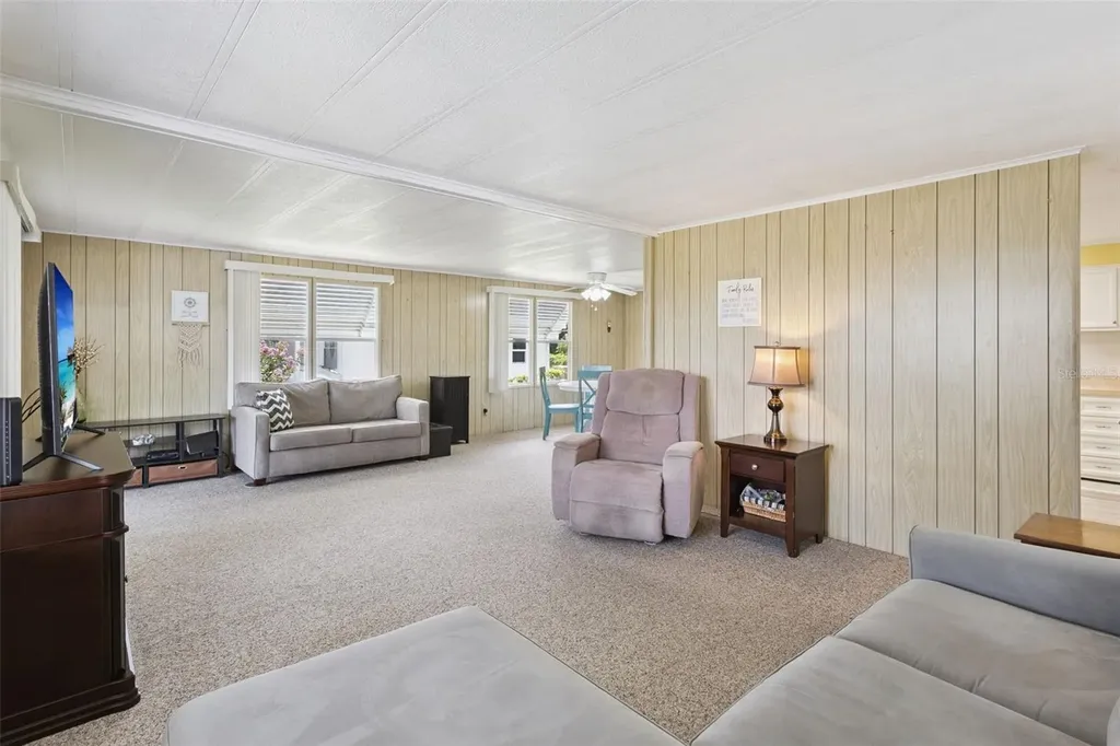 104 Oleander Cove Leesburg FL 34748