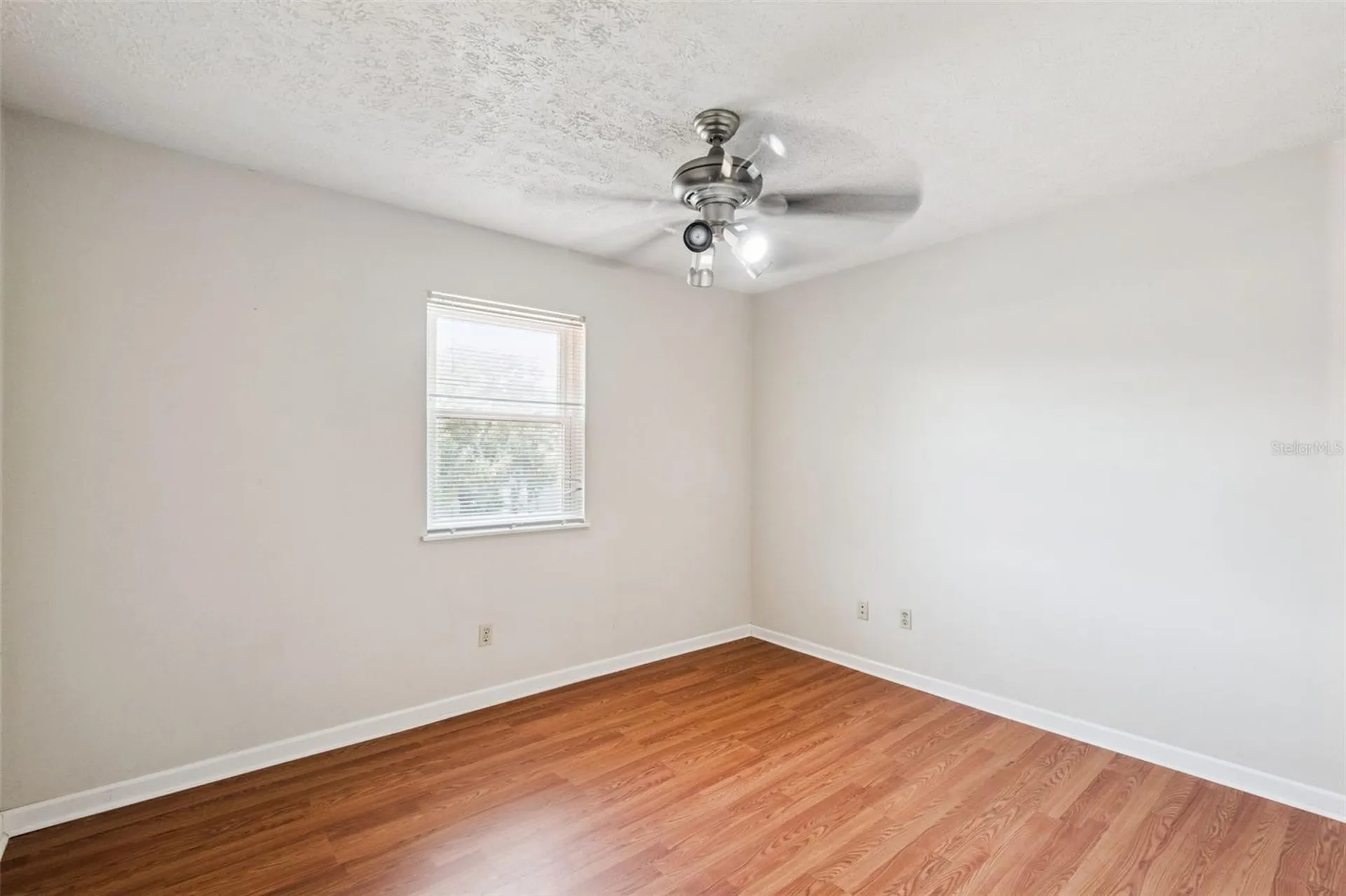 1869 Kings Point Boulevard Kissimmee FL 34744