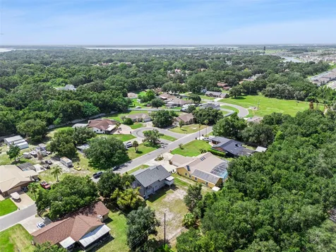1869 Kings Point Boulevard Kissimmee FL 34744