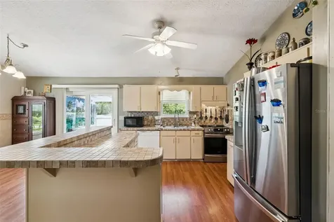 1869 Kings Point Boulevard Kissimmee FL 34744