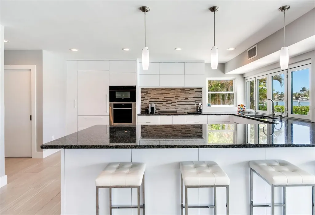 16117 4th Street E Redington Beach FL 33708