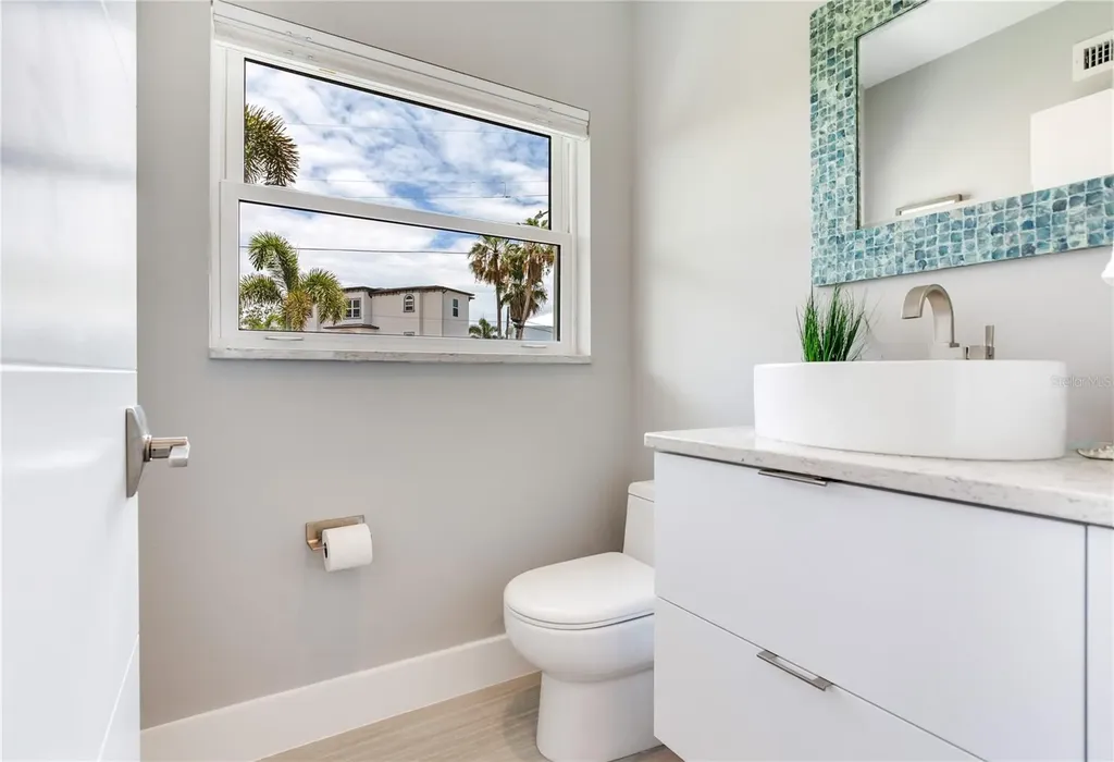 16117 4th Street E Redington Beach FL 33708
