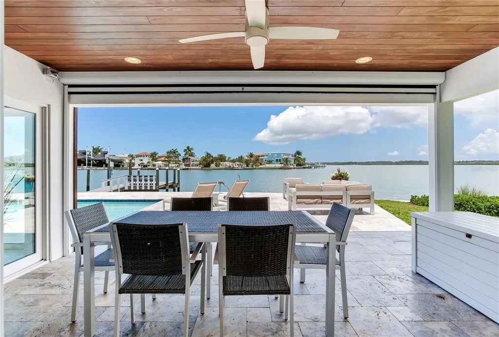 16117 4th Street E Redington Beach FL 33708