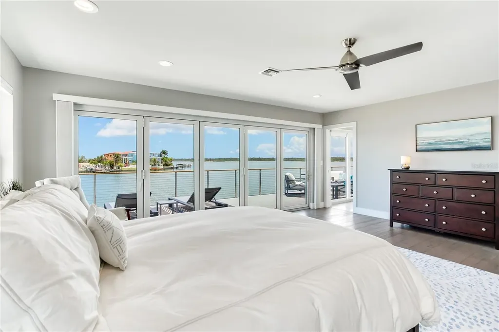 16117 4th Street E Redington Beach FL 33708