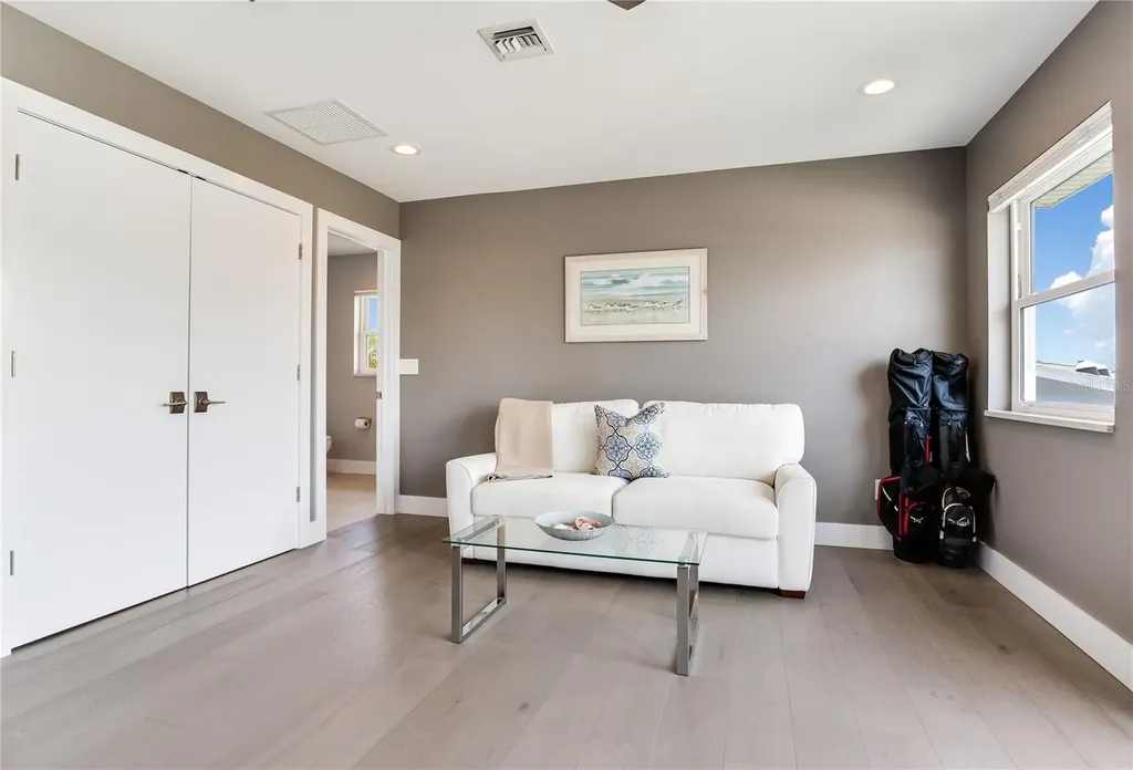 16117 4th Street E Redington Beach FL 33708