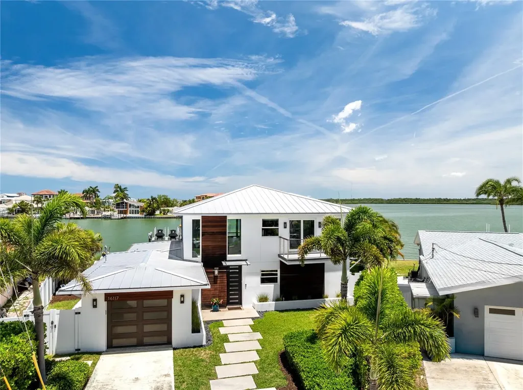 16117 4th Street E Redington Beach FL 33708