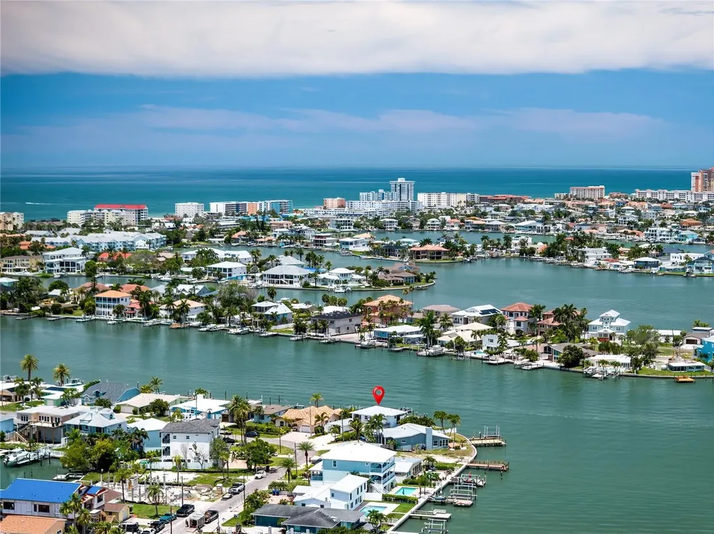 16117 4th Street E Redington Beach FL 33708