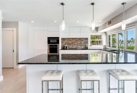 16117 4th Street E Redington Beach FL 33708