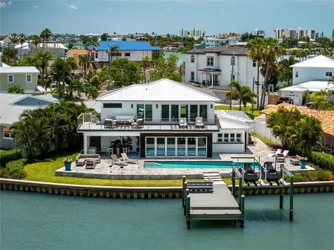 16117 4th Street E Redington Beach FL 33708
