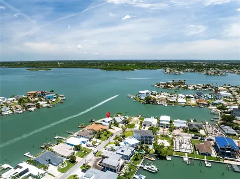 16117 4th Street E Redington Beach FL 33708