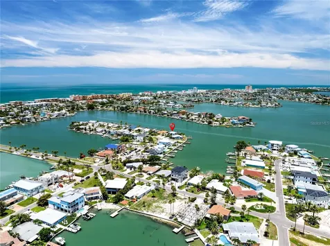 16117 4th Street E Redington Beach FL 33708