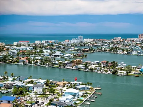 16117 4th Street E Redington Beach FL 33708