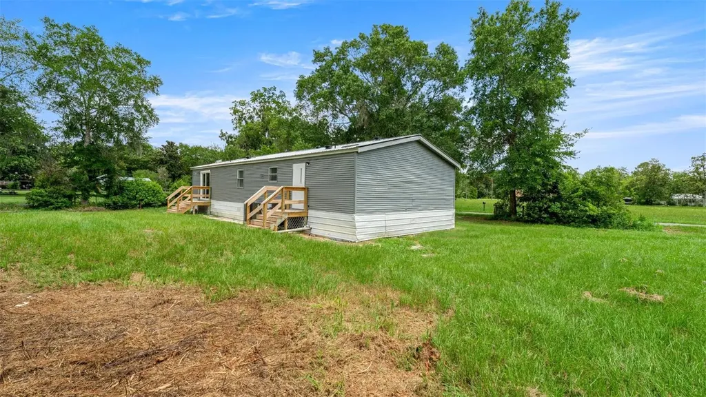 5363 Orange Street Hampton FL 32044