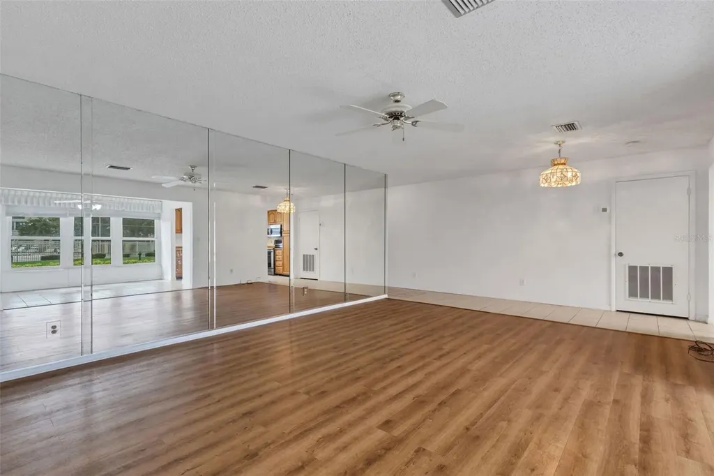 114 Fernwood Circle Seminole FL 33777