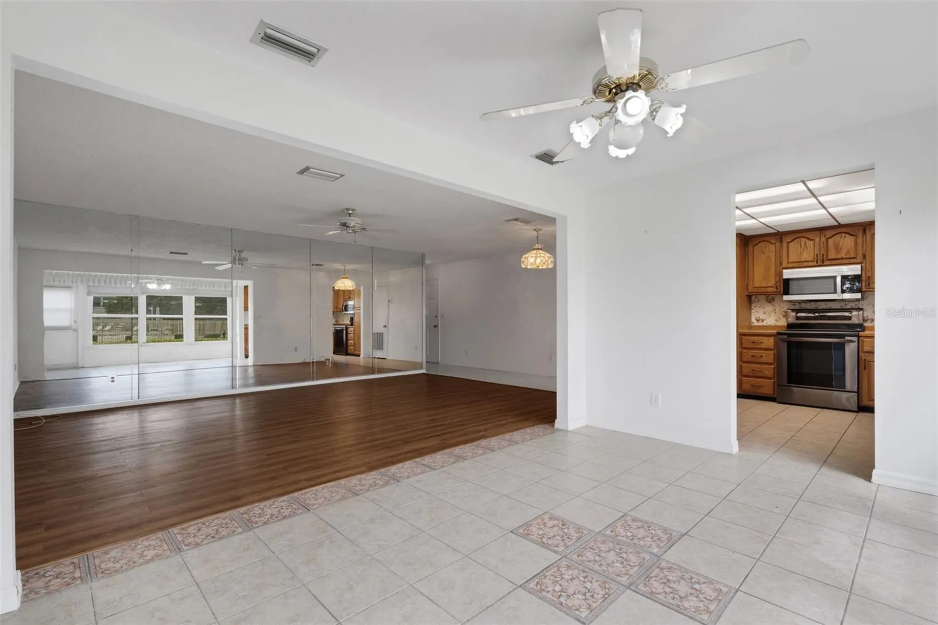 114 Fernwood Circle Seminole FL 33777