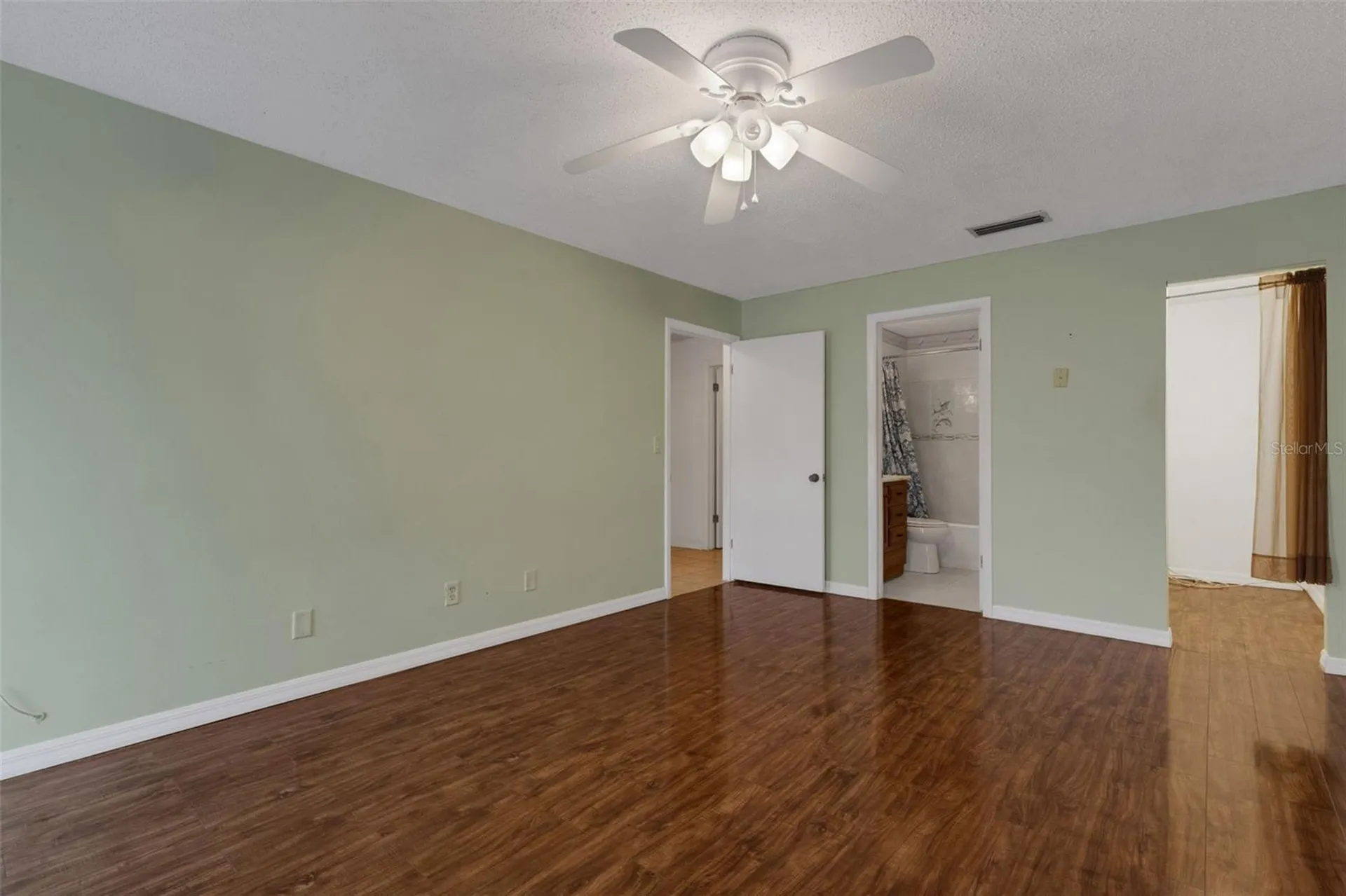 114 Fernwood Circle Seminole FL 33777