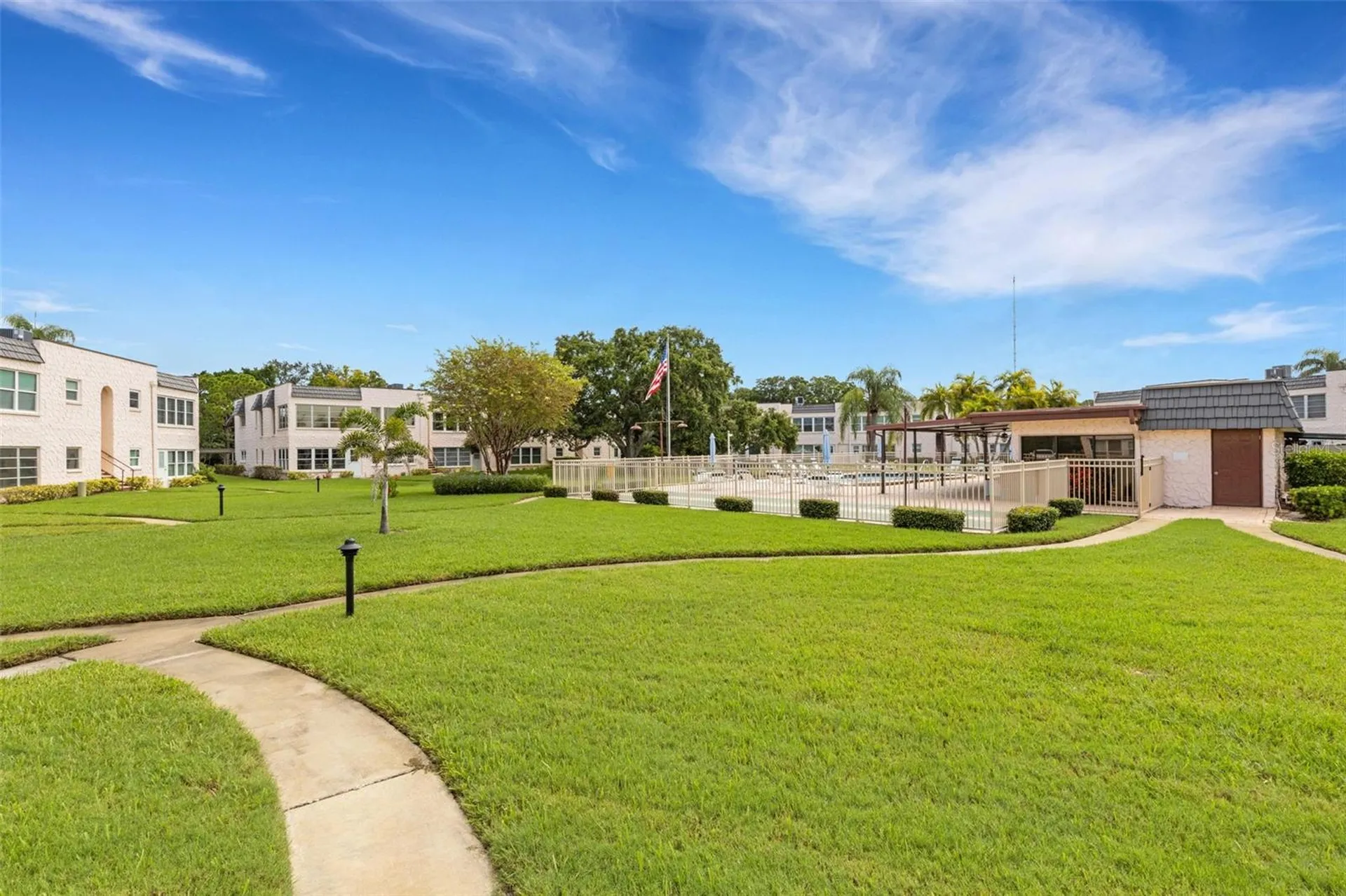 114 Fernwood Circle Seminole FL 33777