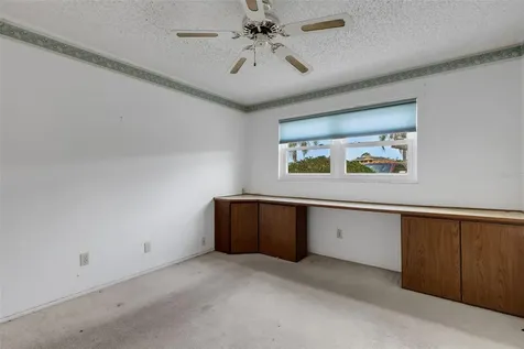 114 Fernwood Circle Seminole FL 33777
