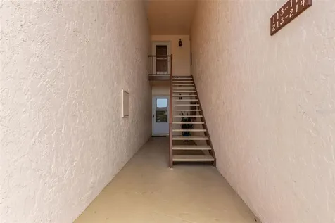 114 Fernwood Circle Seminole FL 33777