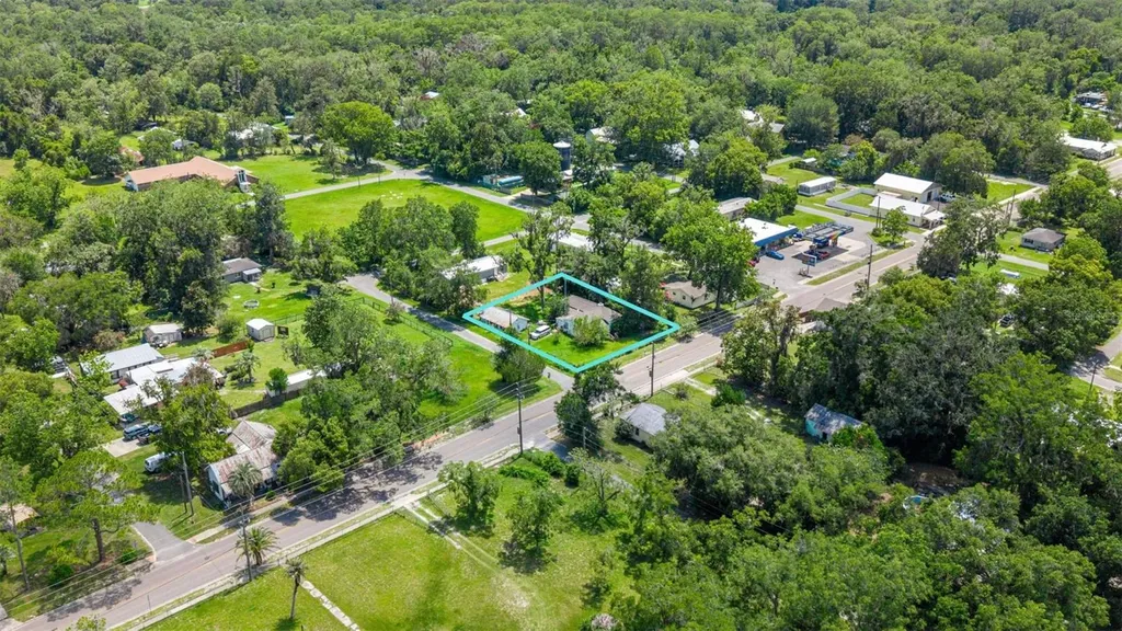 5698 Navarre Avenue Hampton FL 32044