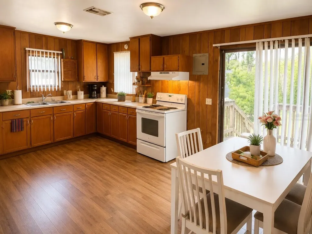 5698 Navarre Avenue Hampton FL 32044