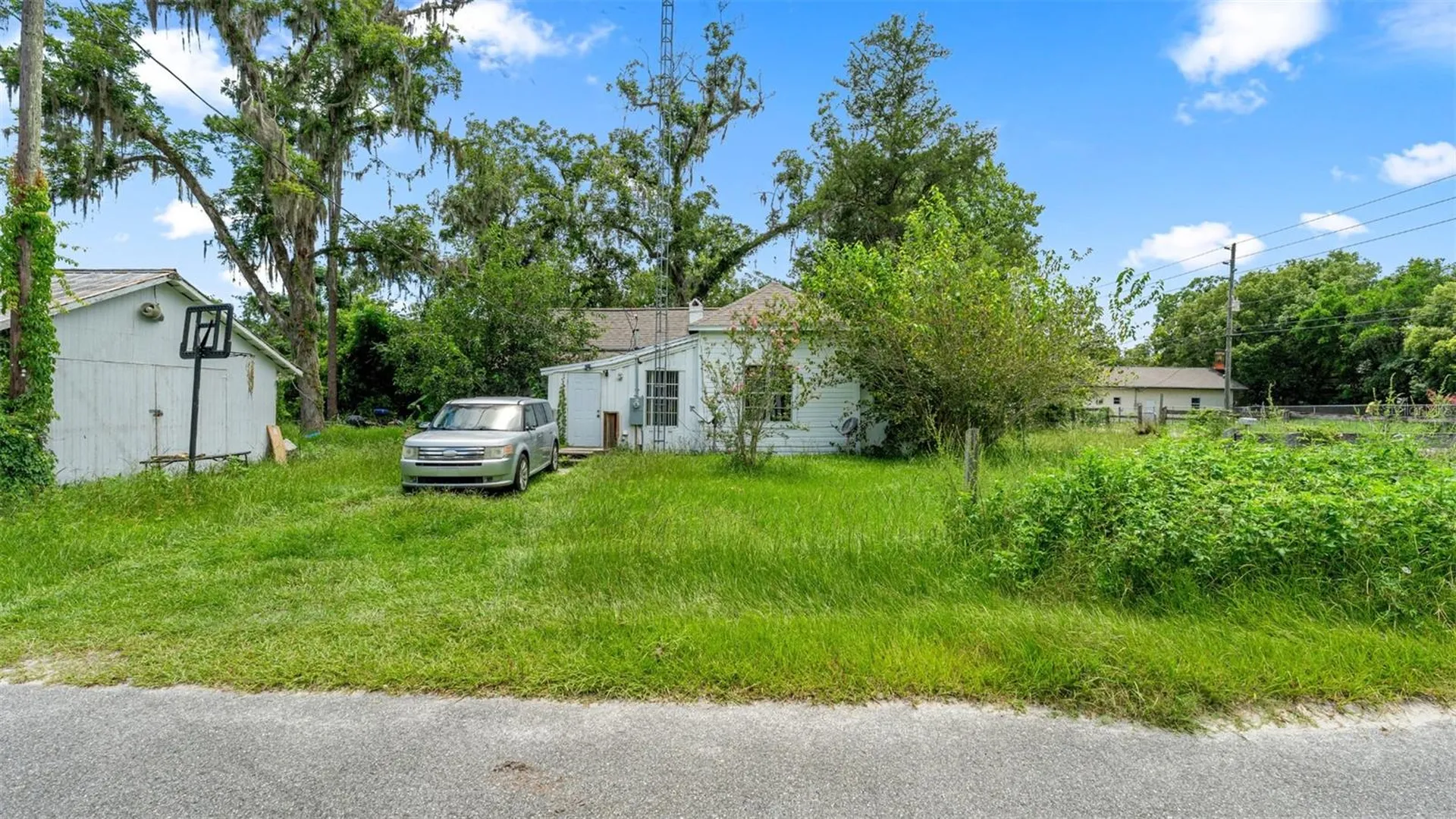5698 Navarre Avenue Hampton FL 32044