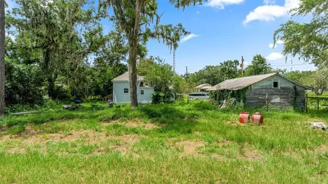 5698 Navarre Avenue Hampton FL 32044