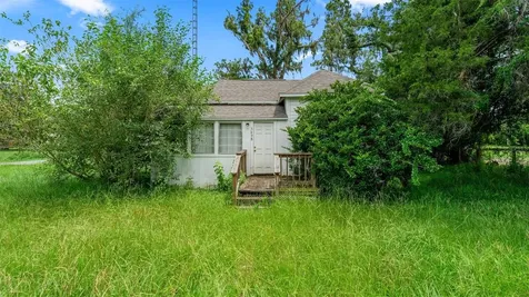 5698 Navarre Avenue Hampton FL 32044