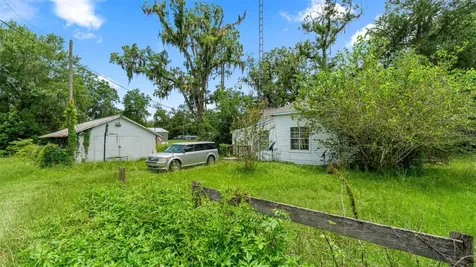 5698 Navarre Avenue Hampton FL 32044