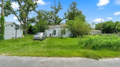 5698 Navarre Avenue Hampton FL 32044
