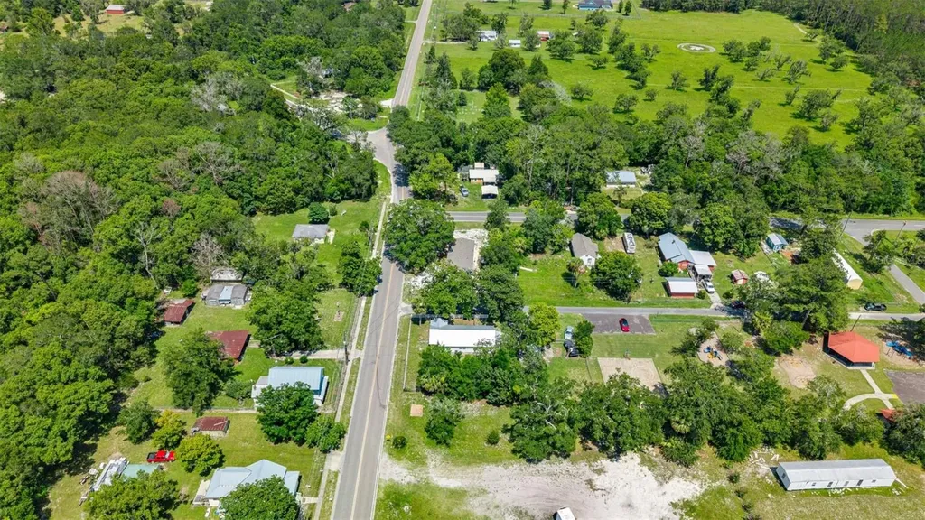 10530 Prospect Avenue Hampton FL 32044
