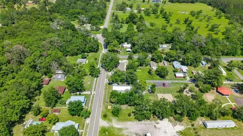 10530 Prospect Avenue Hampton FL 32044