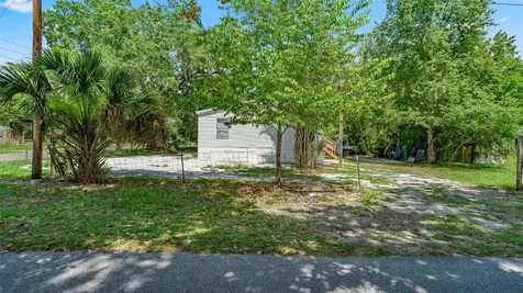 10530 Prospect Avenue Hampton FL 32044