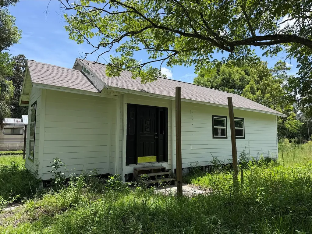 10085 Plum Street Hampton FL 32044