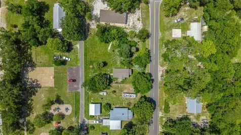 10085 Plum Street Hampton FL 32044