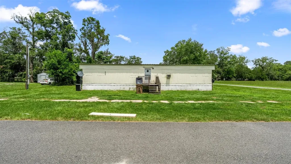 5383 Orange Street Hampton FL 32044