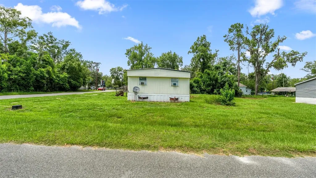 5383 Orange Street Hampton FL 32044