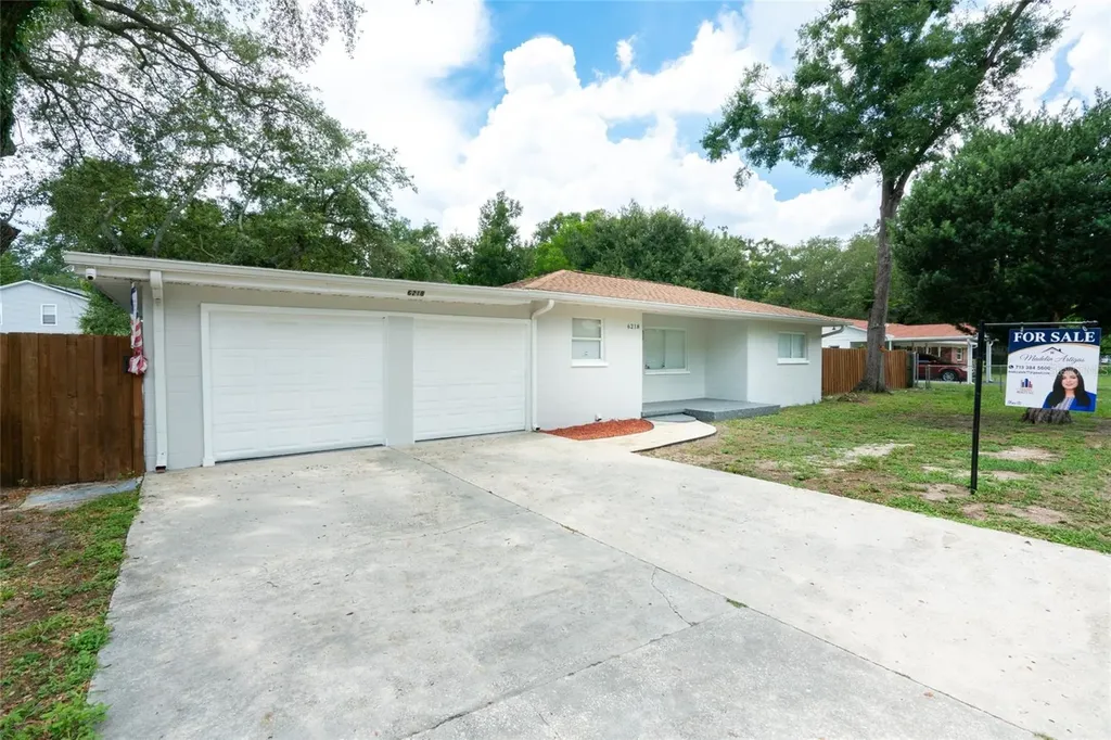 6218 N 43rd Street Tampa FL 33610
