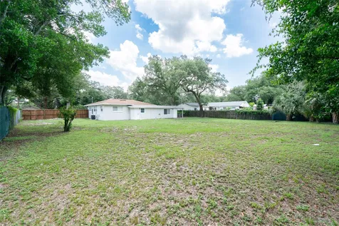 6218 N 43rd Street Tampa FL 33610