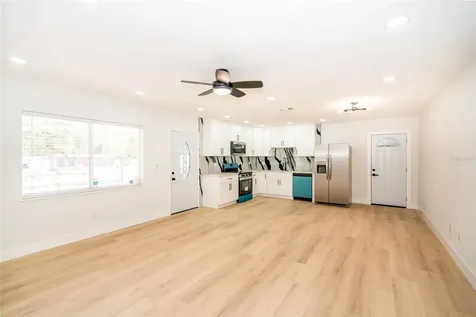 6218 N 43rd Street Tampa FL 33610