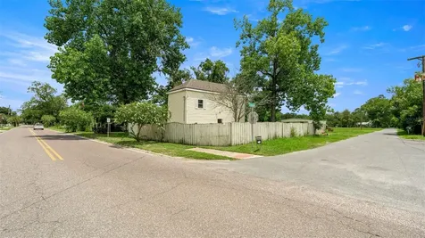 10107 S Division Avenue Hampton FL 32044