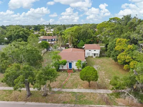 4605 8th Avenue N St Petersburg FL 33713