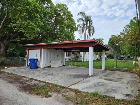 4605 8th Avenue N St Petersburg FL 33713