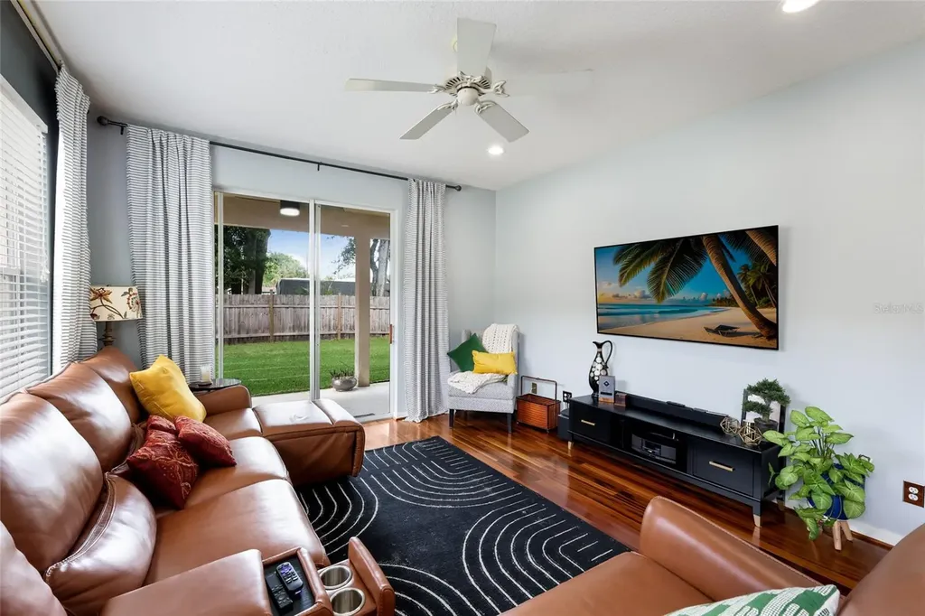 645 Pine Street Safety Harbor FL 34695