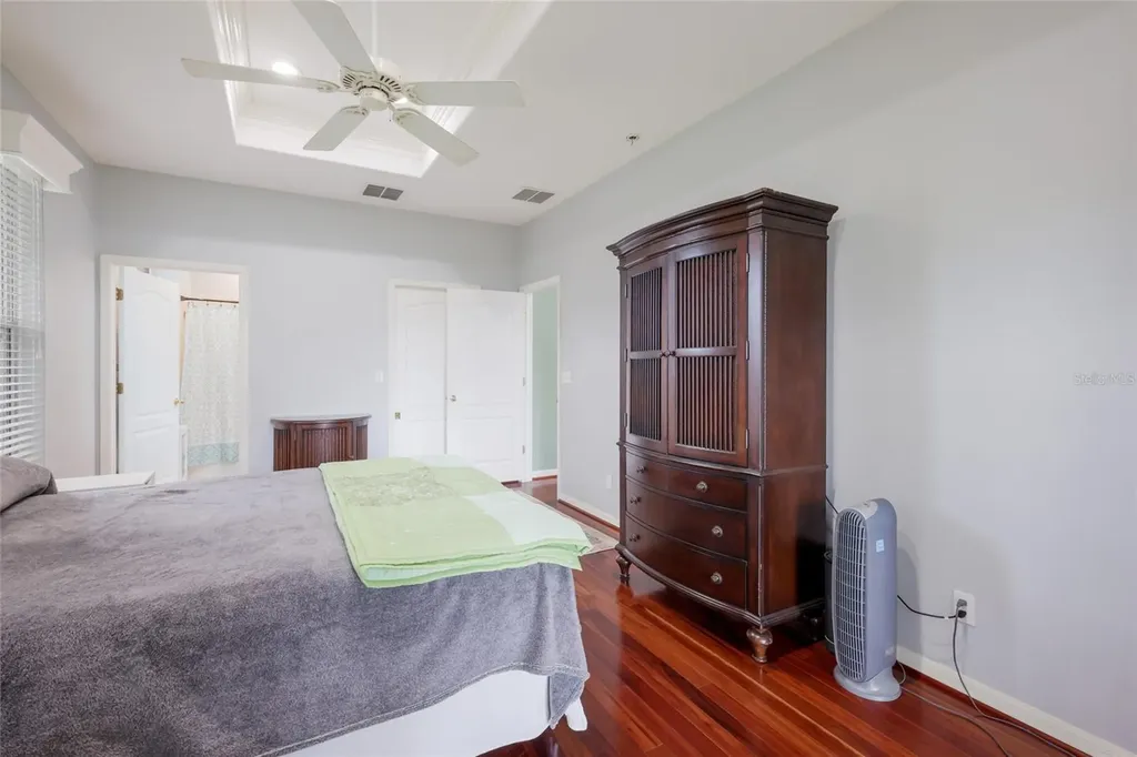 645 Pine Street Safety Harbor FL 34695