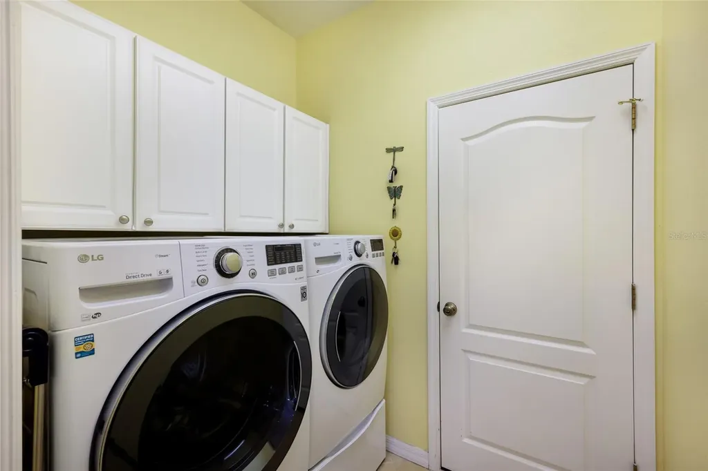 645 Pine Street Safety Harbor FL 34695