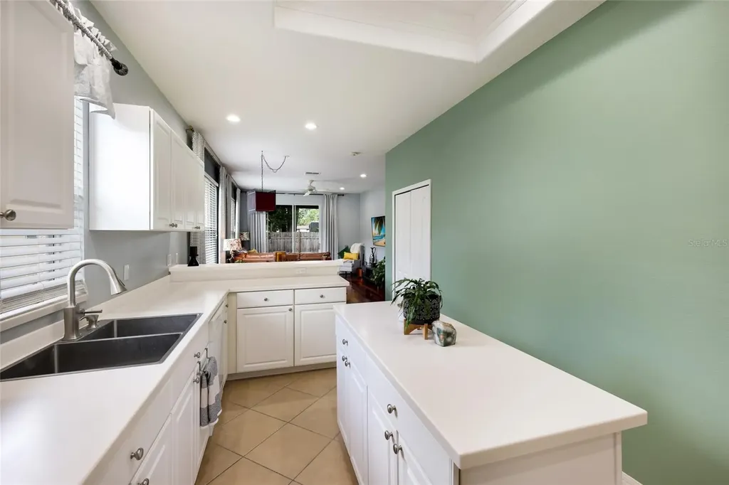 645 Pine Street Safety Harbor FL 34695